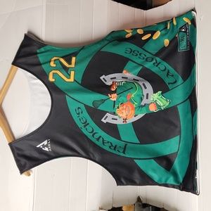 EUC Areli Francie's Tavern LaCrosse #22 Reversible Men's Tank sz L/XL